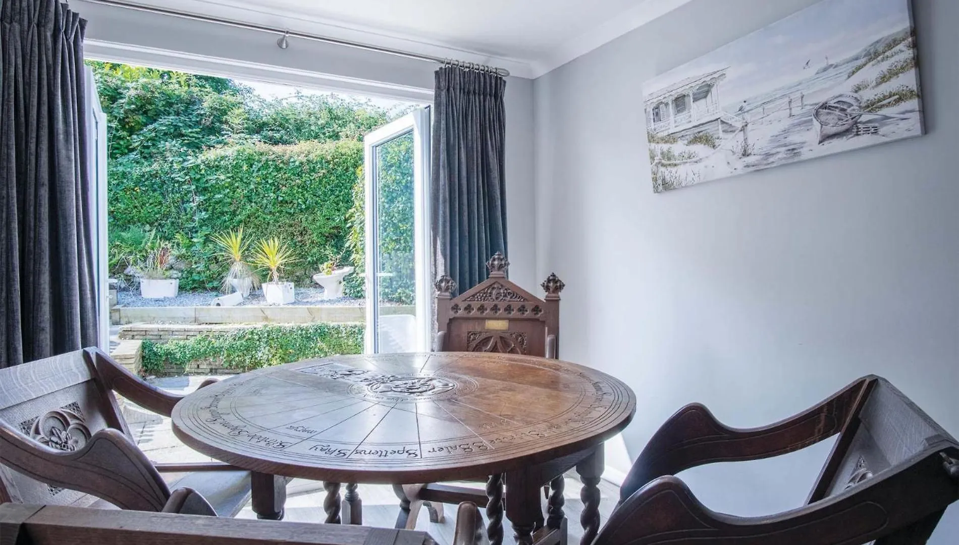 Bryn View - 5 Bedroom Holiday Home - Oxwich