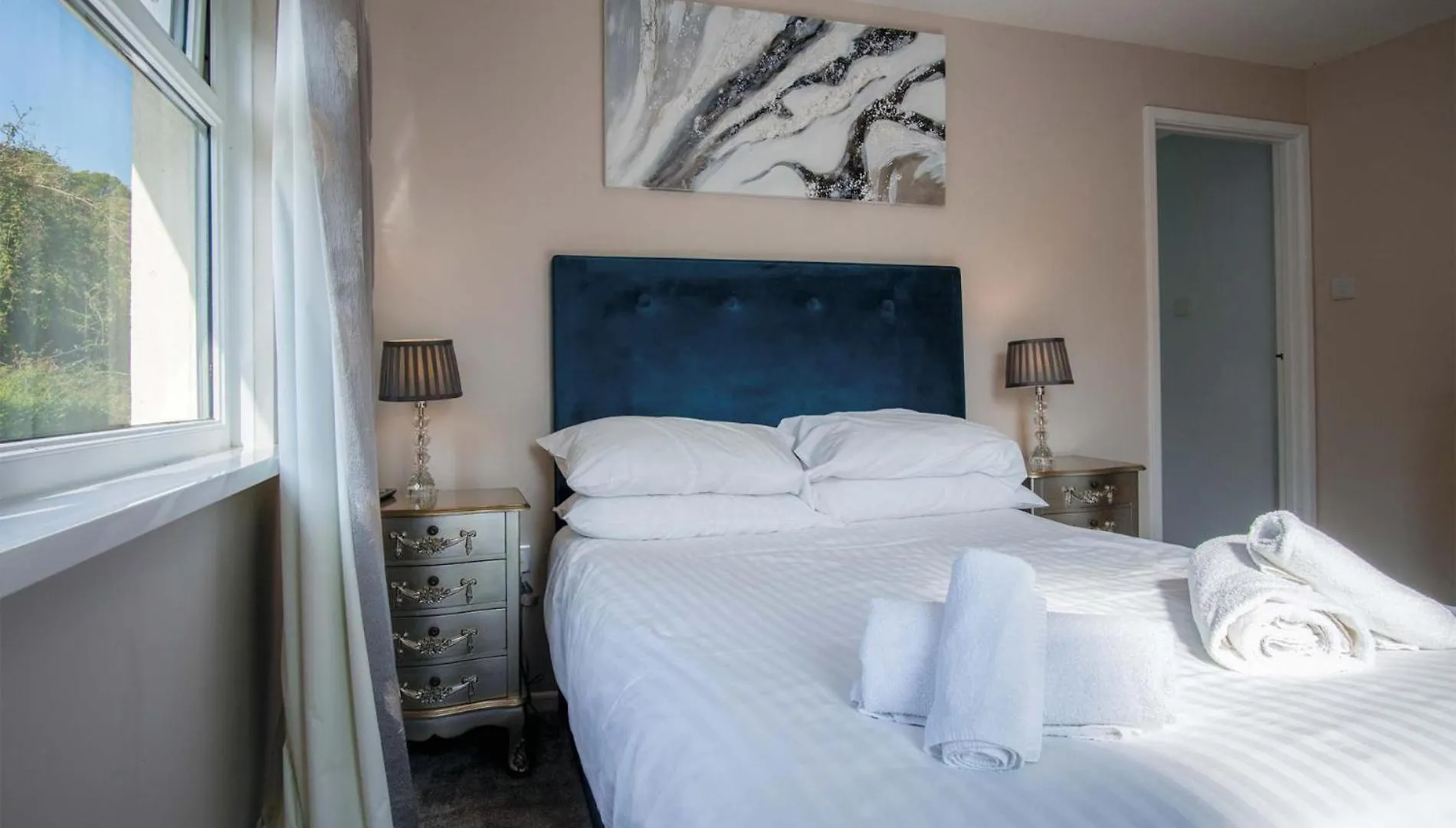 Bryn View - 5 Bedroom Holiday Home - Oxwich United Kingdom