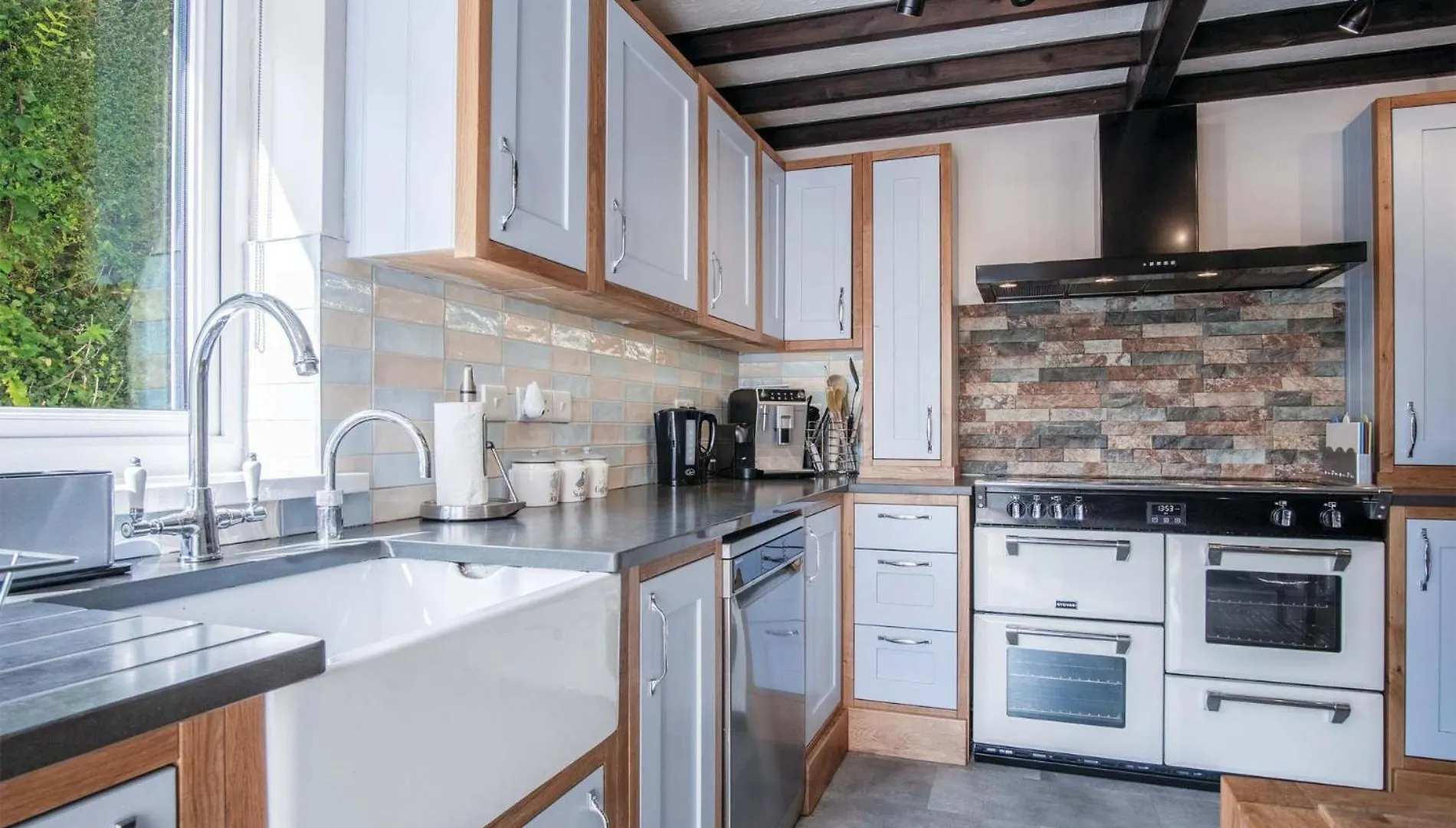 Bryn View - 5 Bedroom Holiday Home - Oxwich