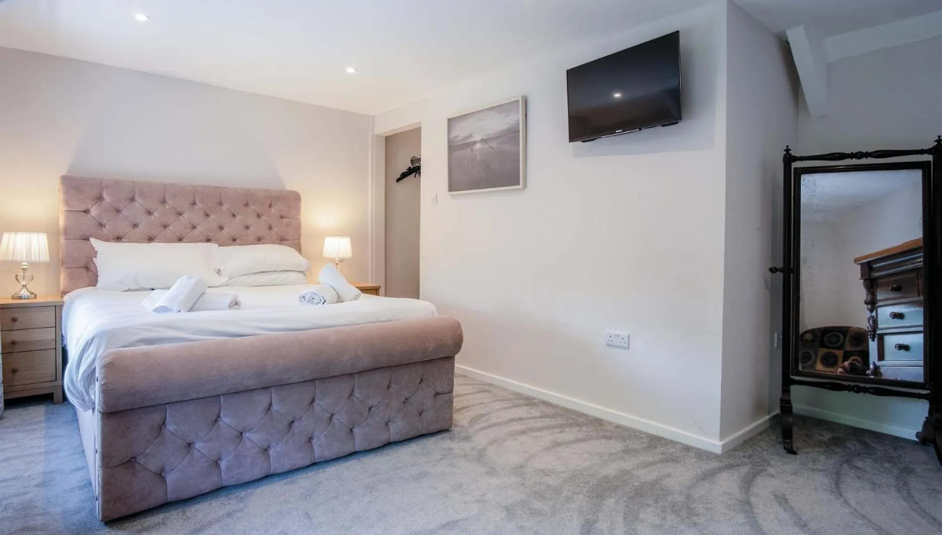 Bryn View - 5 Bedroom Holiday Home - Oxwich United Kingdom